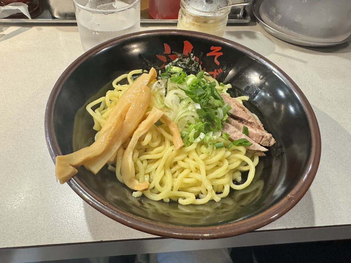 学生の味方！大盛りで美味しい東京にある某有名油そば屋に行ってきました。